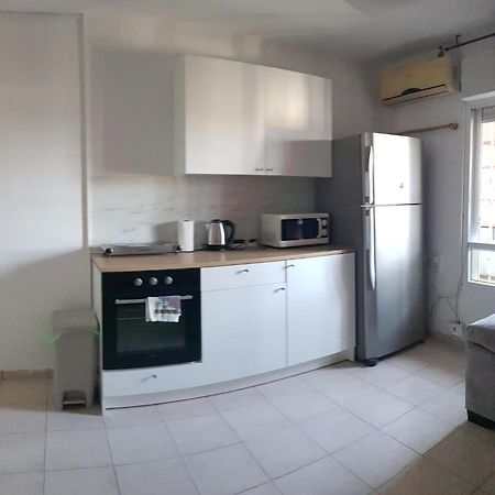 LodCozy Flat With Parking Well-Placed Near Tlv Airport公寓 外观 照片